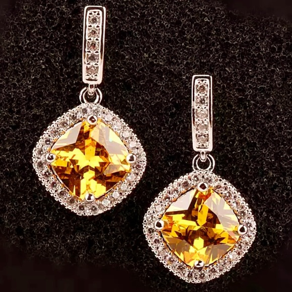 ⭐️LAST PAIR⭐️ Meghan Markle Inspired Luxury Yellow CZ Stone Stud Dangle Earrings - Picture 4 of 6